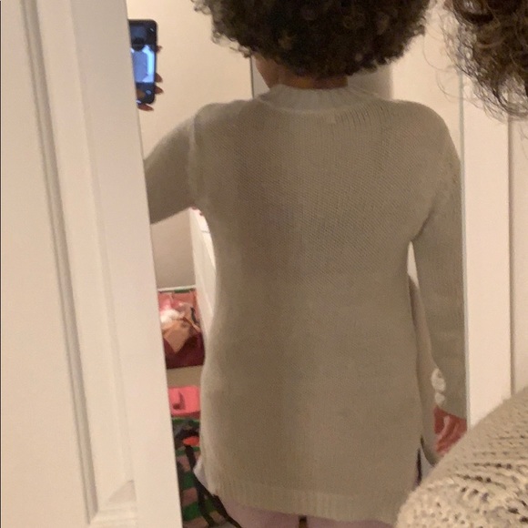 Sweater - Picture 5 of 5